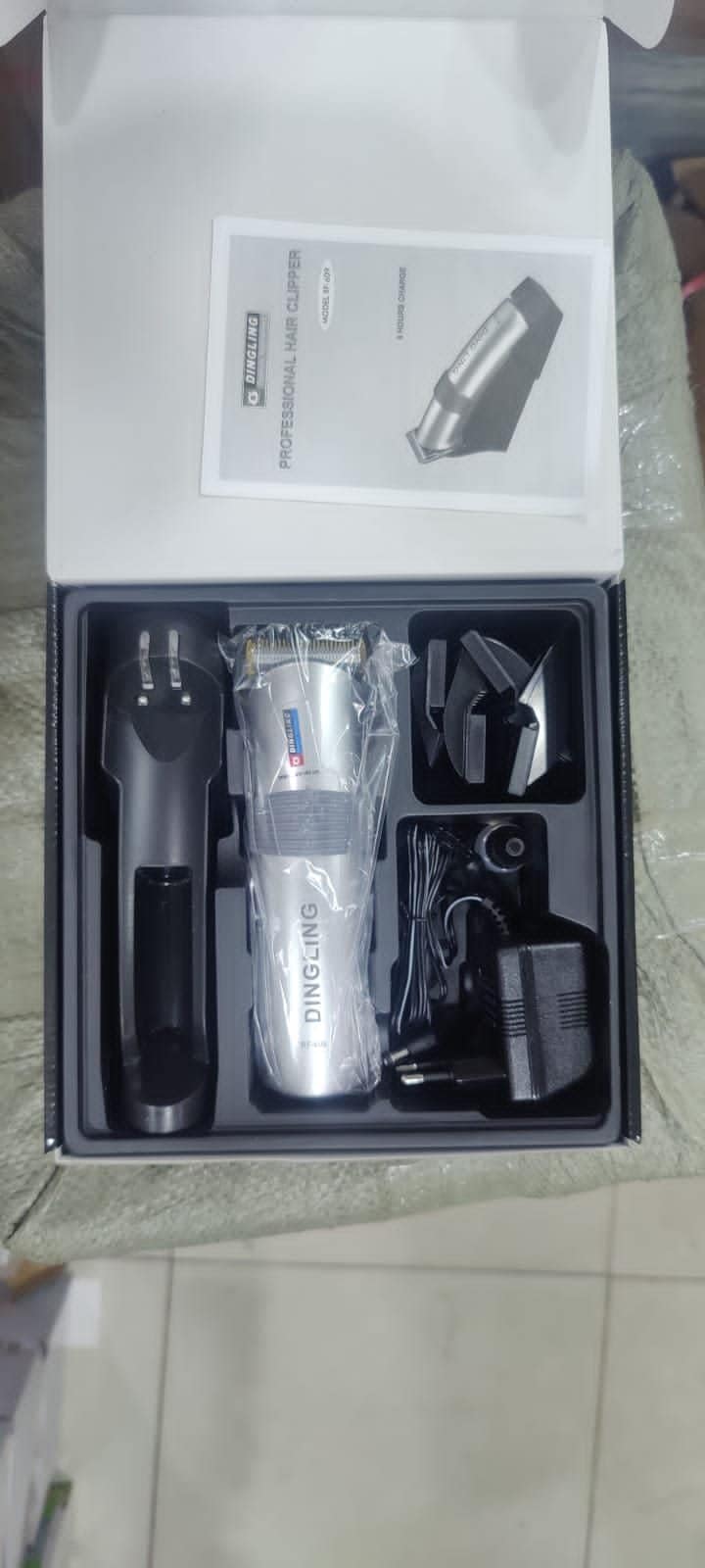High Quality Rechargeable DINGLING Professional Hair Trimmer Kit - Image 2